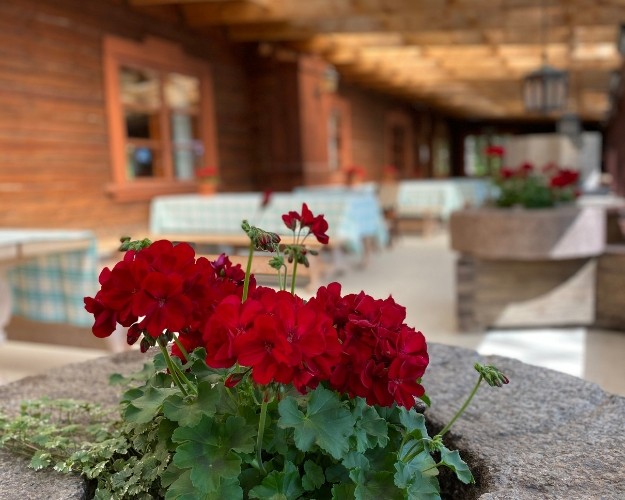 Lounais-Hämeen Pirtti sali